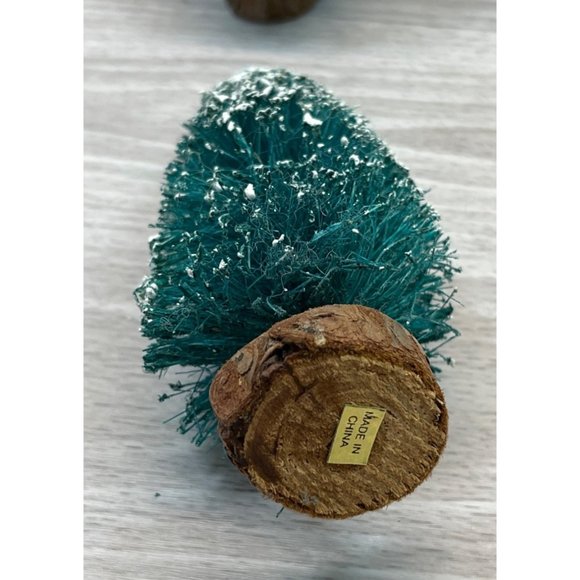 Bottle Brush Trees Snow Flocked Lot of 6 Christmas Village Accessory 3.75" - 7" - Picture 7 of 8